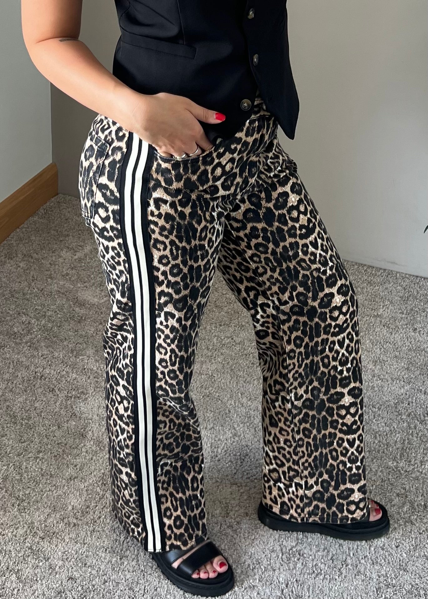 Leopard print stripe jeans on sale