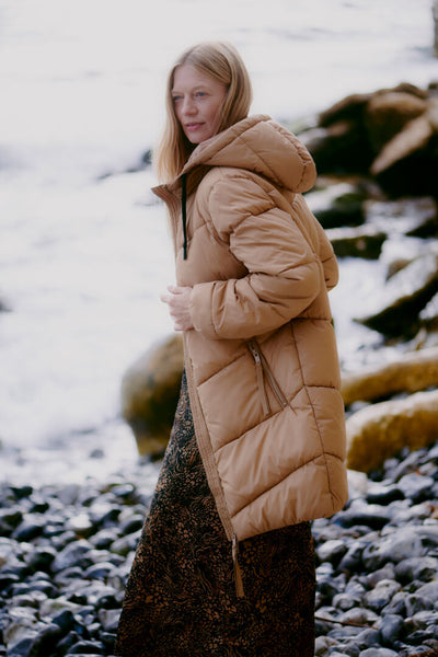 Byoung Camel Bomina Coat