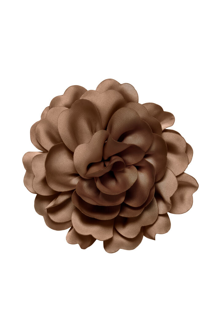 Byoung Walnut Flower Accessory