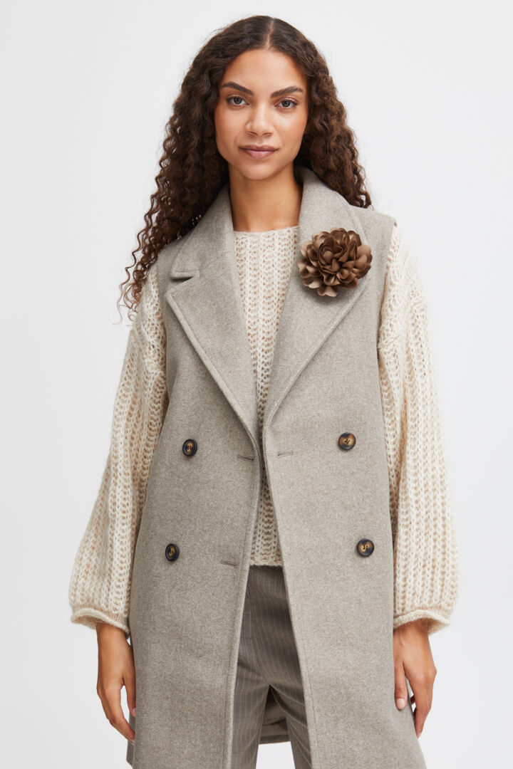 Byoung Walnut Flower Accessory