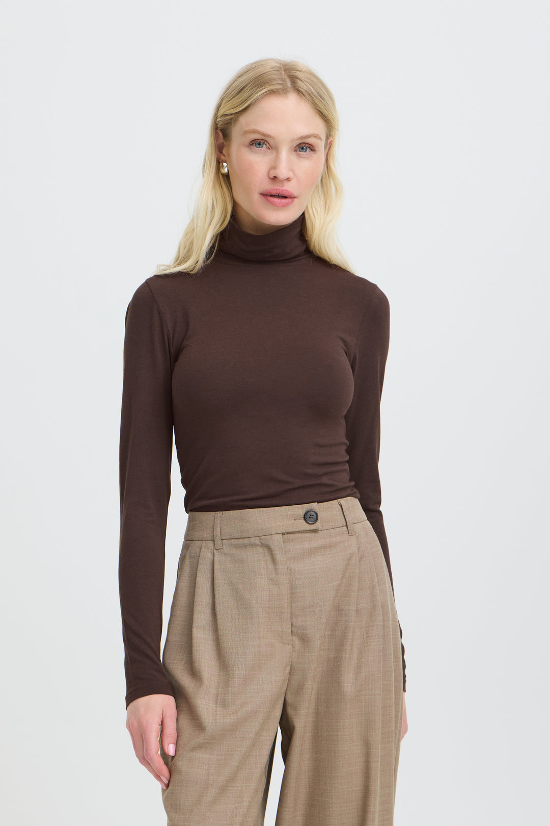 Byoung Chocolate Pamila Roll Neck