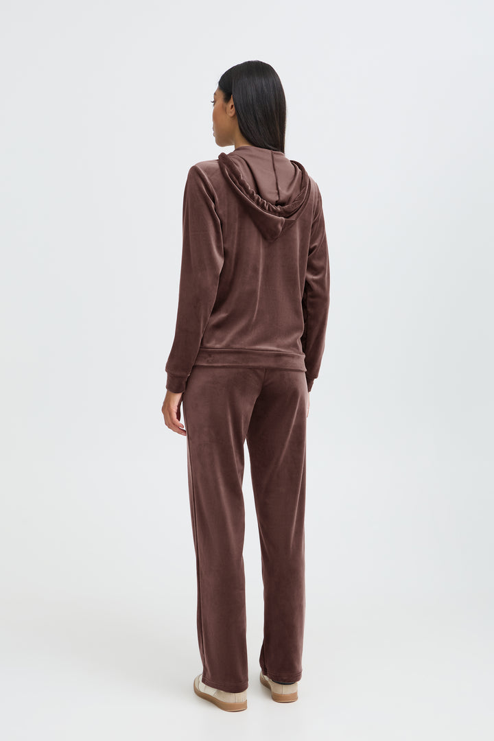 Byoung Chocolate Mitza Velour Set