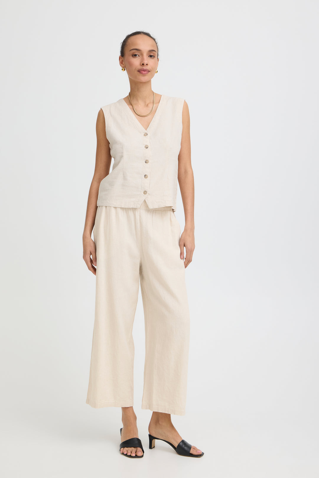 Byoung Sand Falakka Crop Pants
