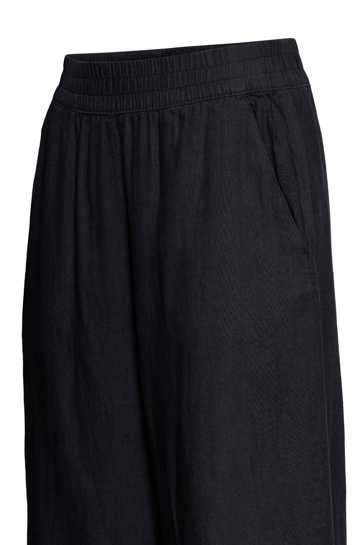 Byoung Black Falakka Crop Pants