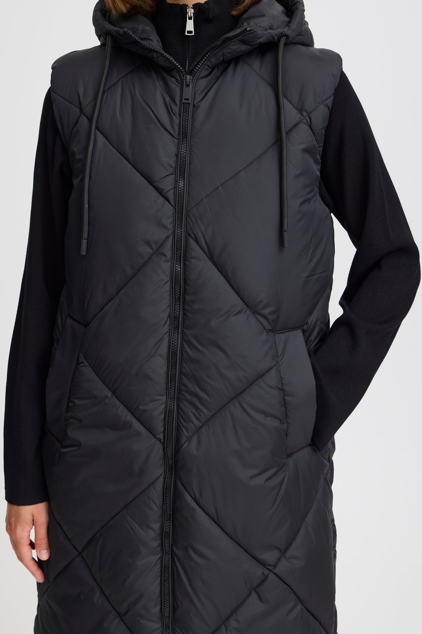 Byoung Black Bomina Long Gilet