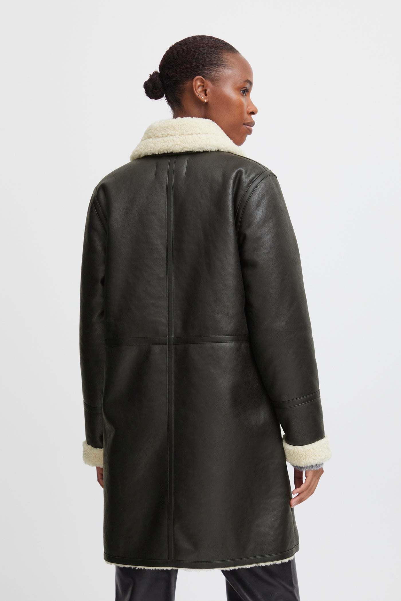 Byoung Black Asanne Coat