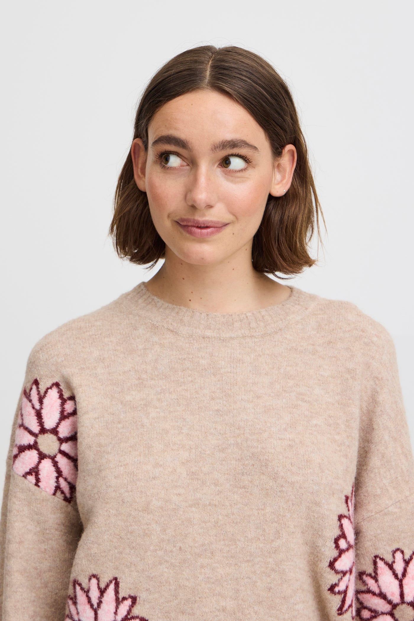 Byoung Pink Flower Omea Jumper
