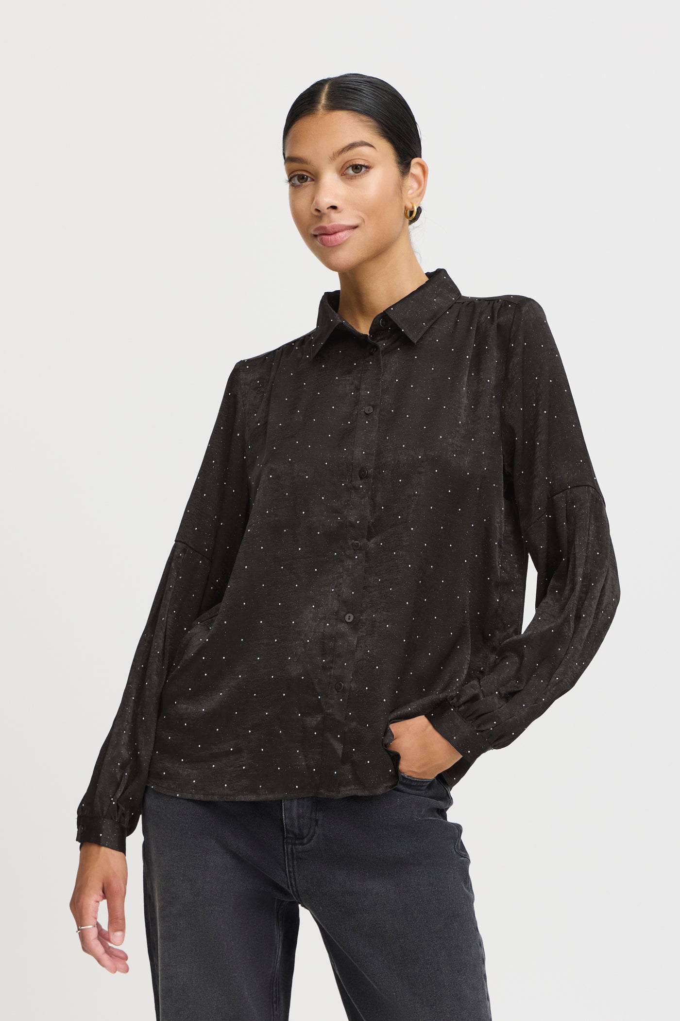 Byoung Black Gem Halle Shirt