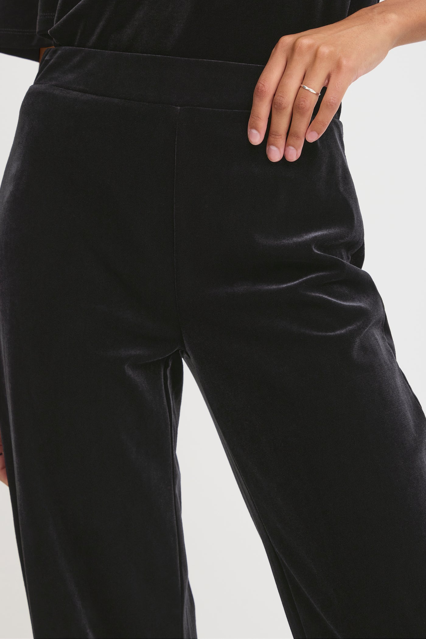 Byoung Black Velour Perlina Trousers