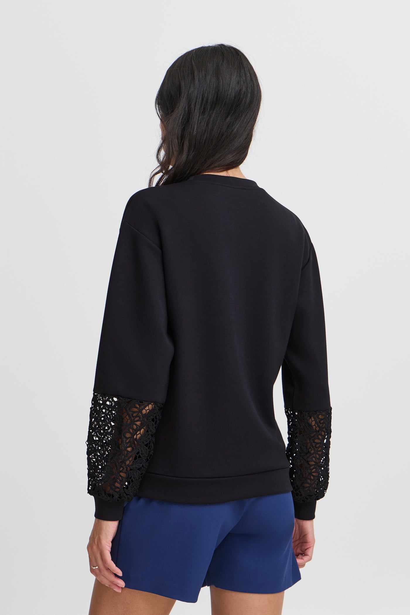 Byoung Black Lace Sleeve Sweatshirt