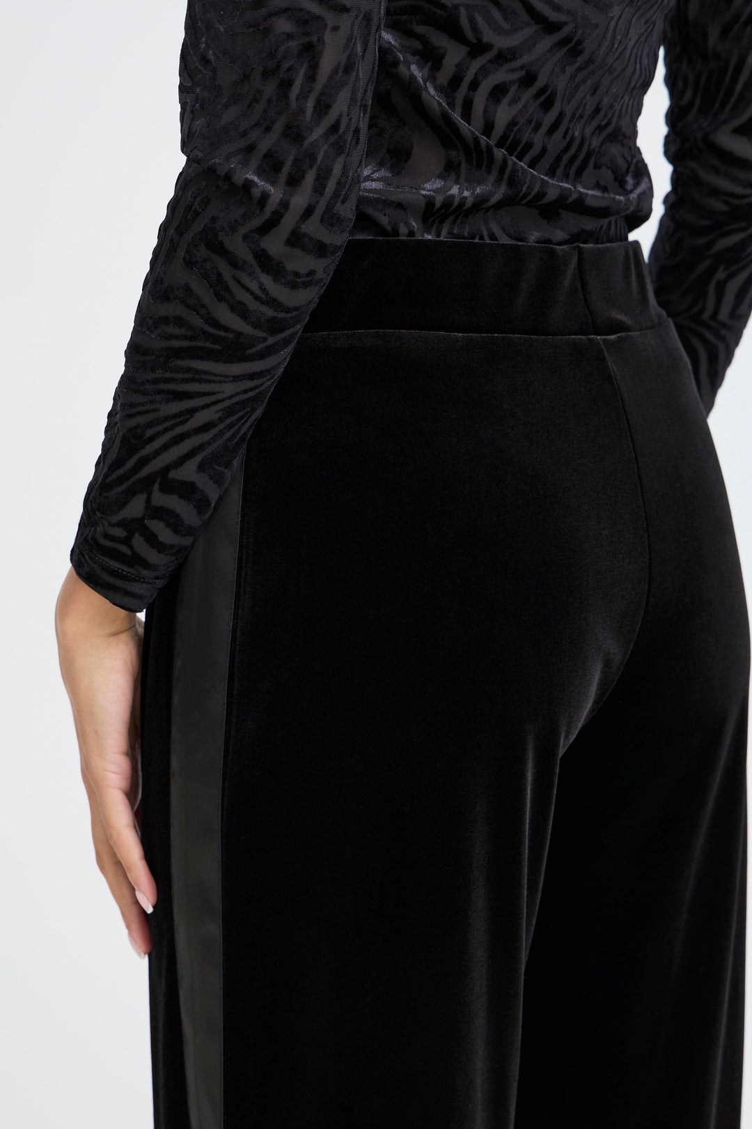 Byoung Perlina Side Stripe Trousers