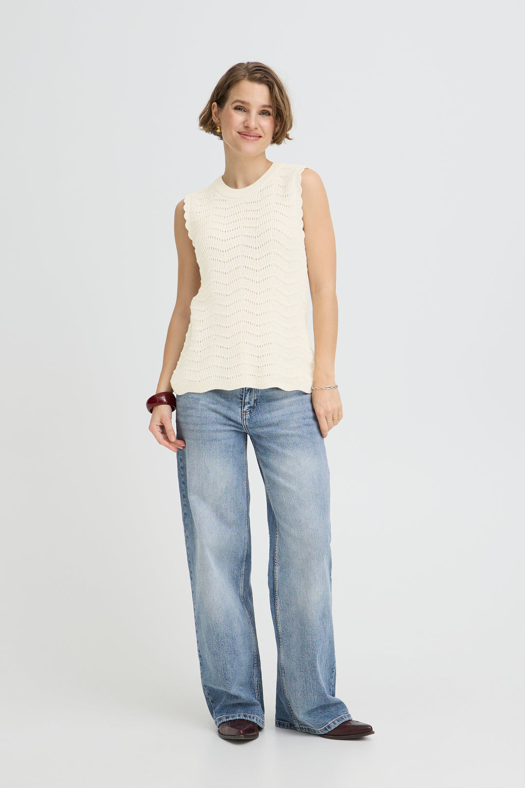 Byoung Ecru Sleeveless Knit Vest