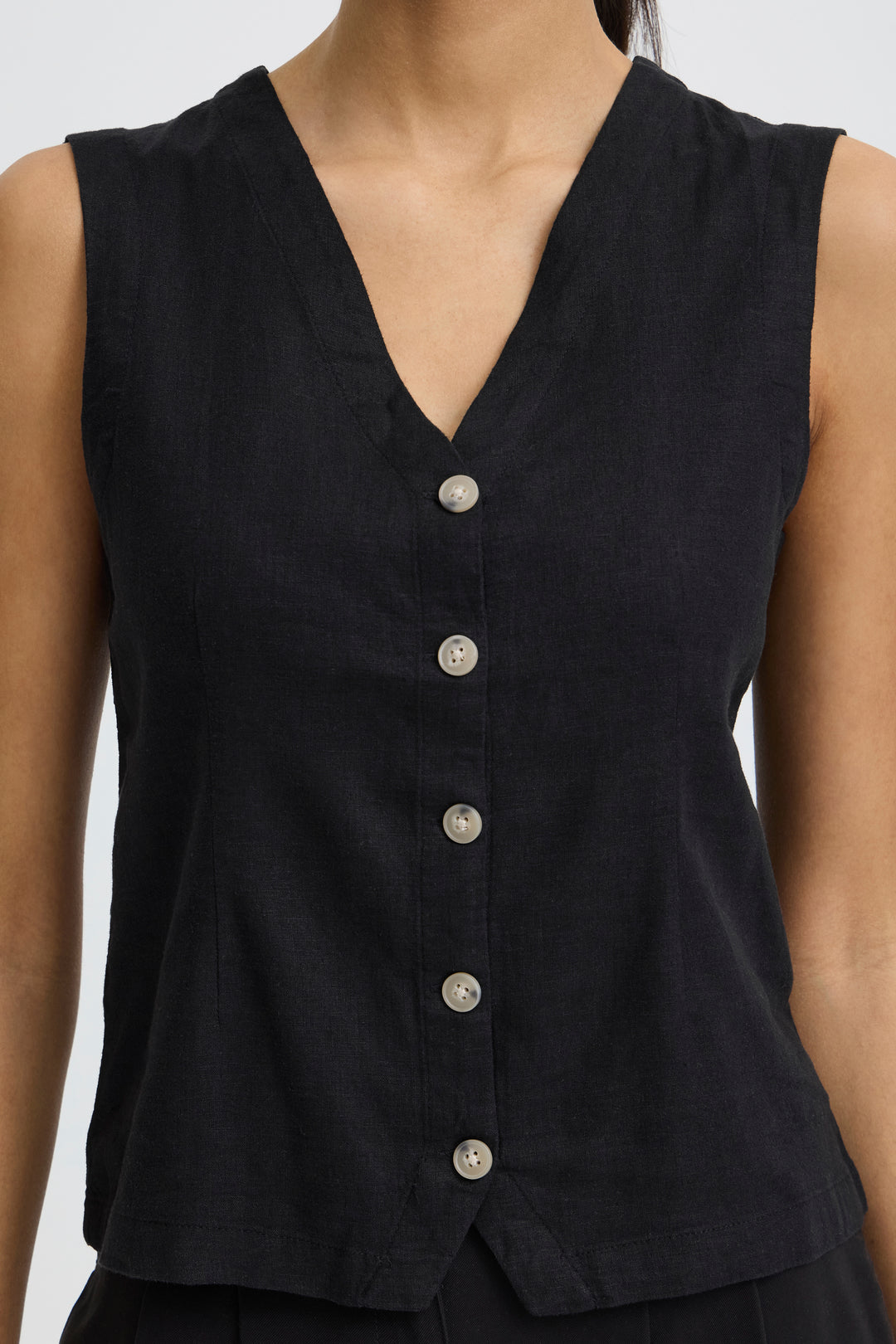 Byoung Black Falakka Waistcoat