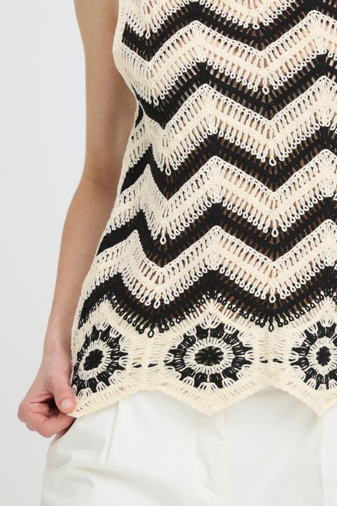 Byoung Monochrome Crochet Top