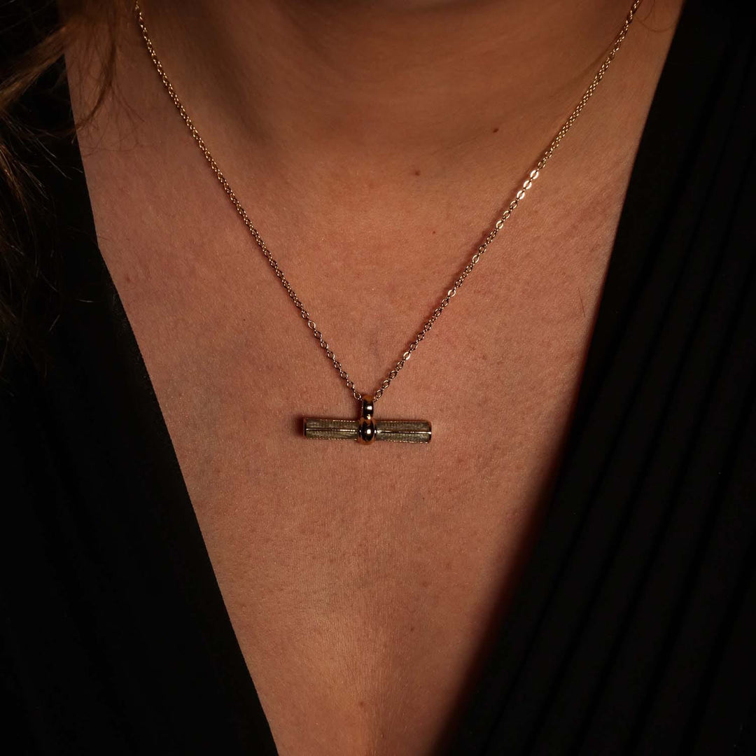 Zelly T-Bar Necklace