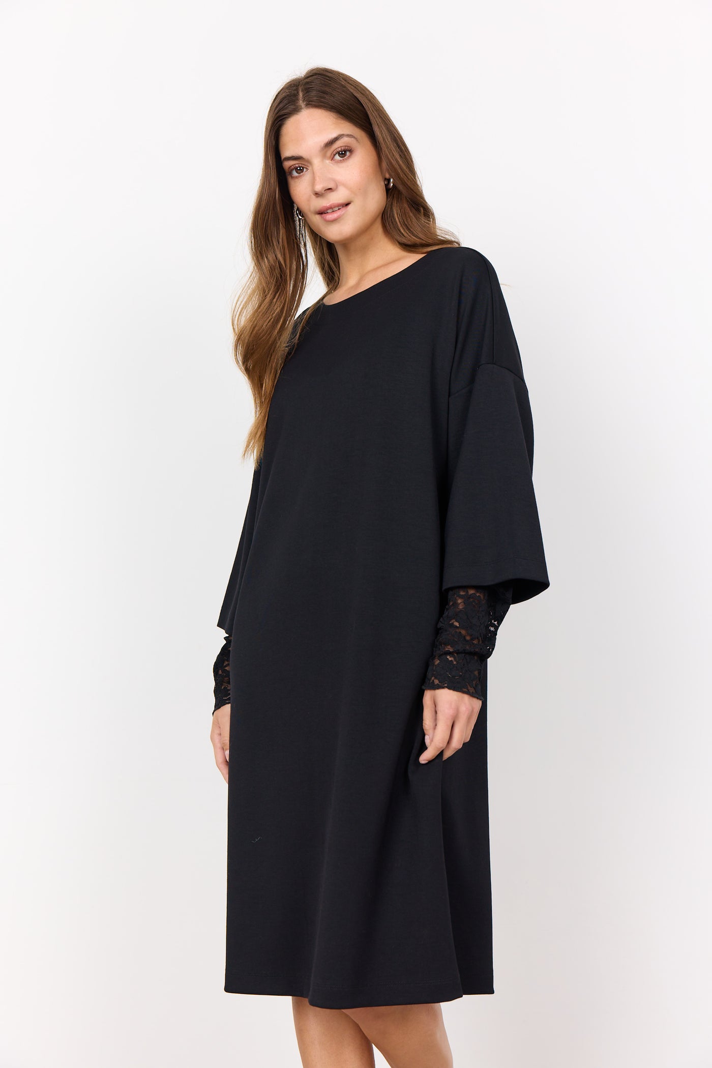 SC Banu Lace Sleeve Dress