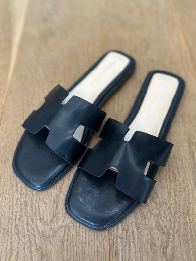 Black Tori Sliders