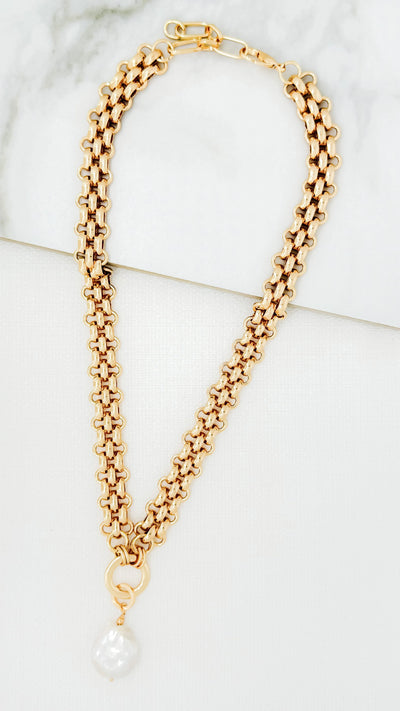 Gold Chunky Chain Pearl Pendant Necklace