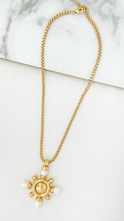 Gold & Pearl Necklace