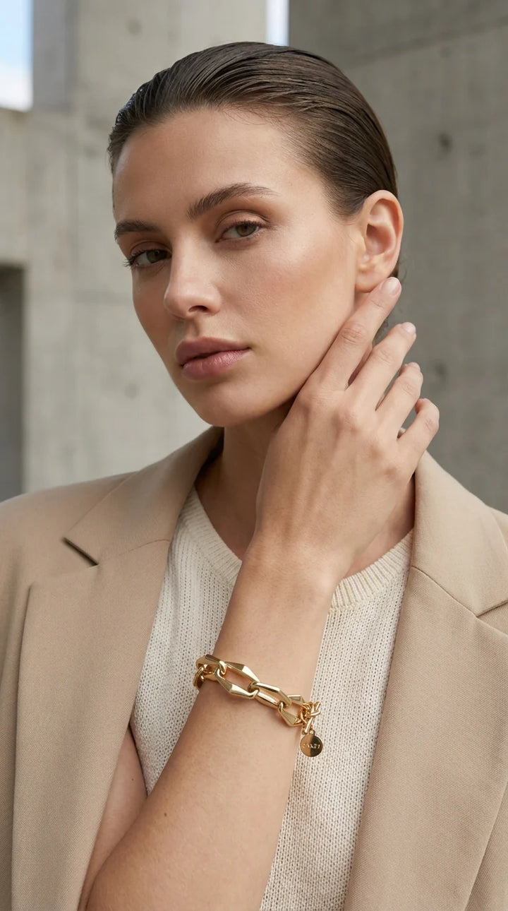Gold Chunky Link T Bar Bracelet