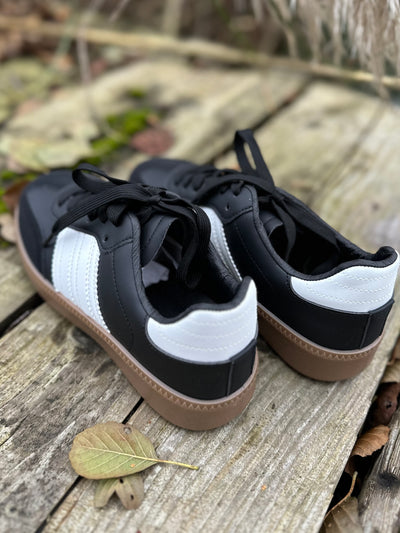 Black Dani Trainers