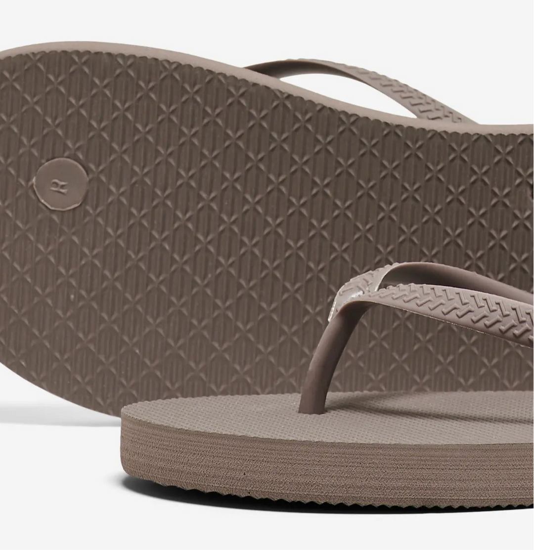 ONLY Walnut Lucy Flip Flops