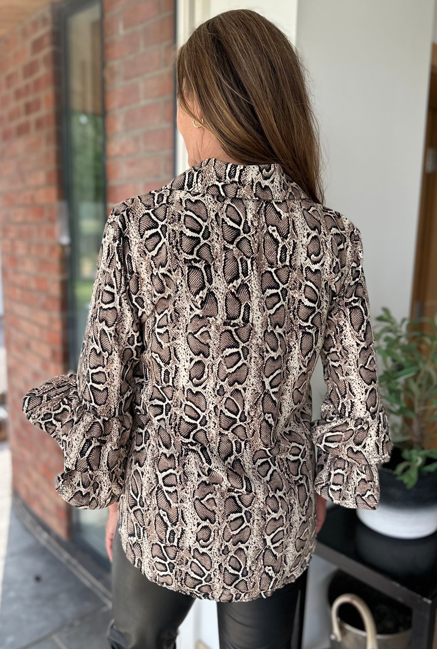 Snake Print Frill Sleeve Shirt