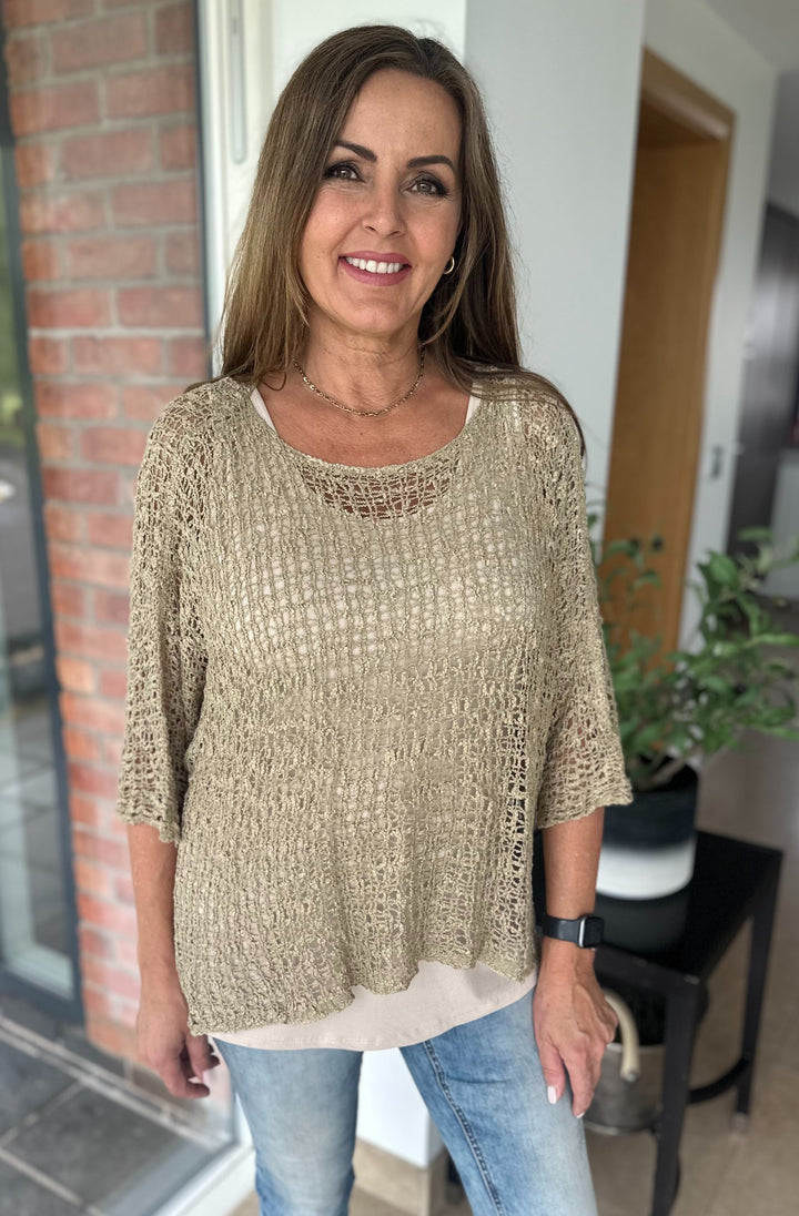 Popcorn Layering Top
