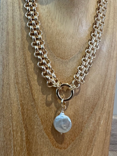 Gold Chunky Chain Pearl Pendant Necklace
