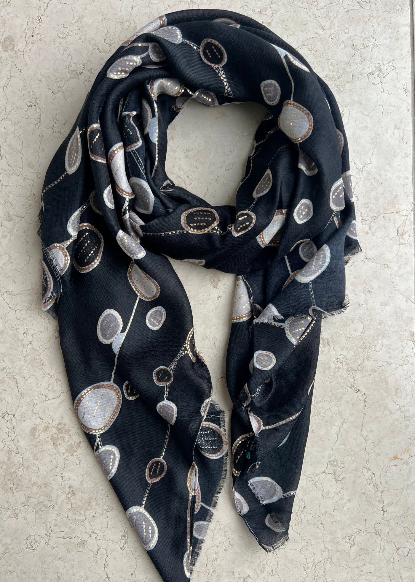 Black & Gold Linked Circles Scarf