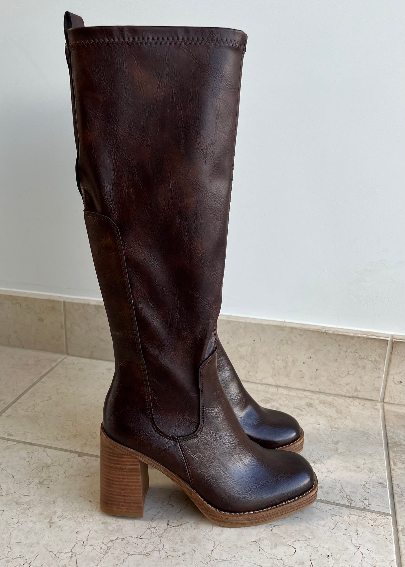 MT Chocolate Leila Boots