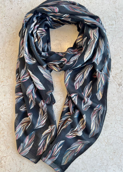 Black Feathers Scarf