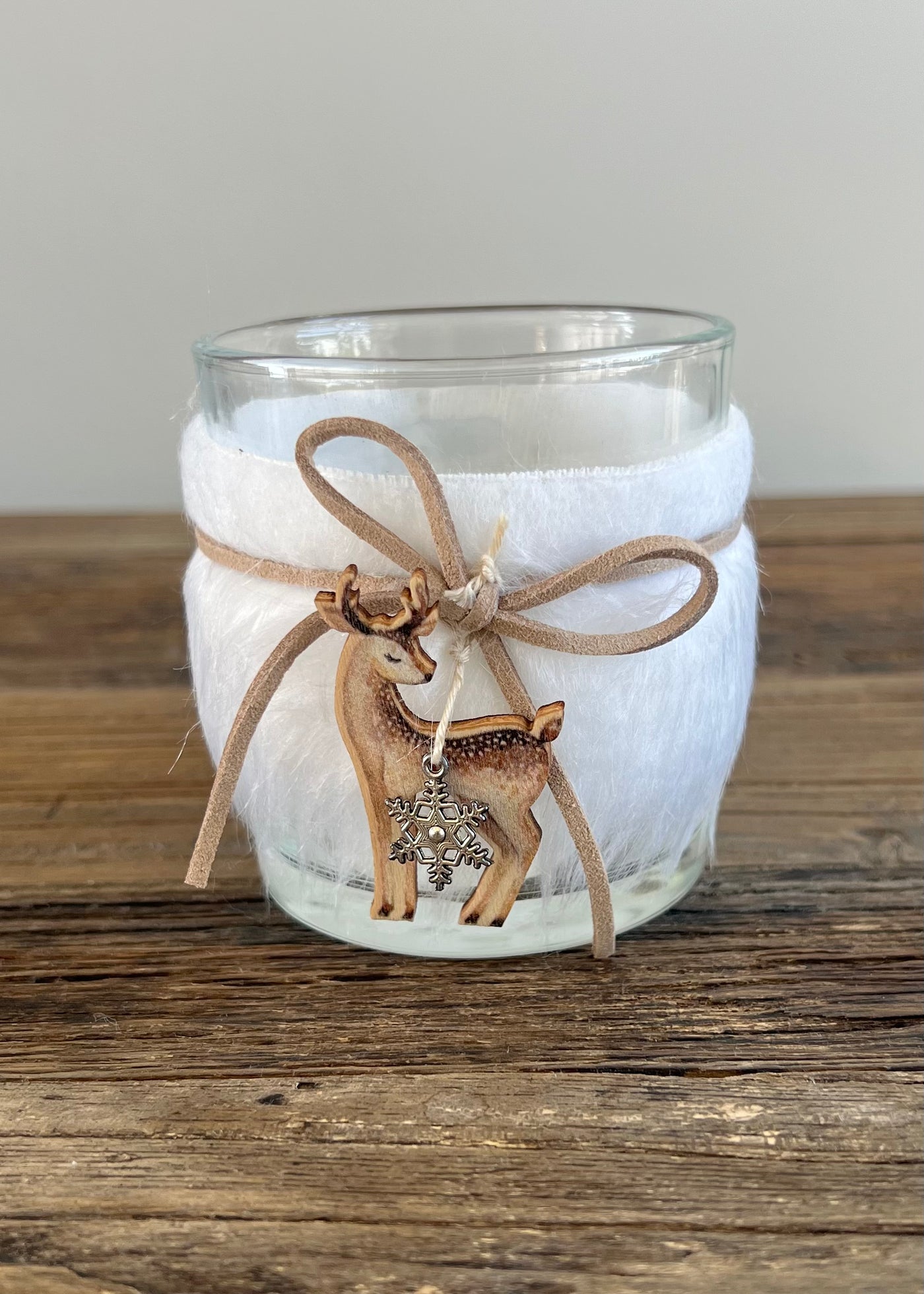 *Click & Collect Only* Glass & Fur Deer T-Light Holder