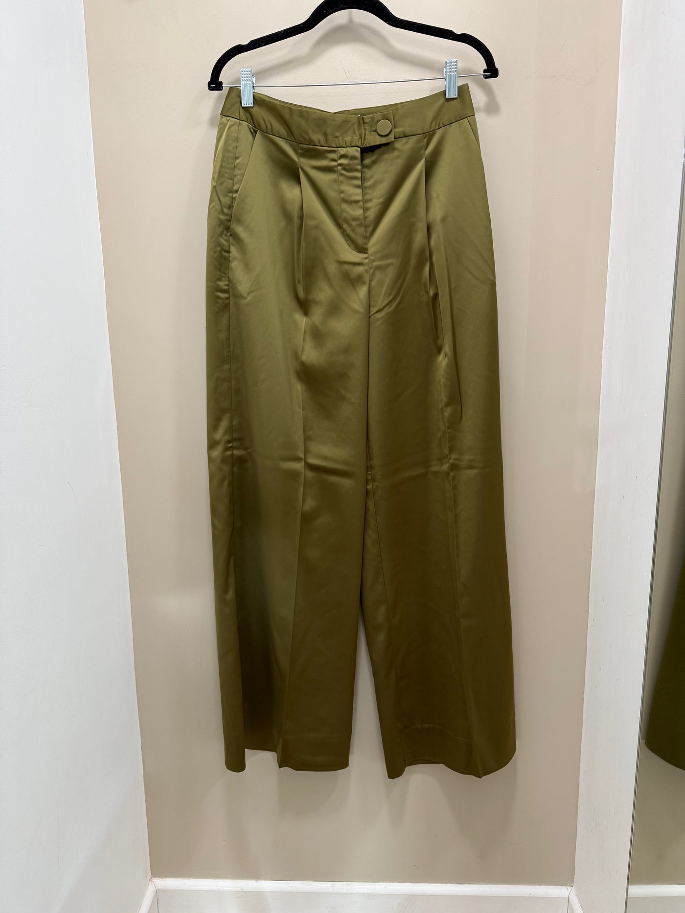 Byoung Green Satin Denana Pants