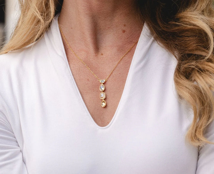 18k Gold Necklace with Champagne Pendant