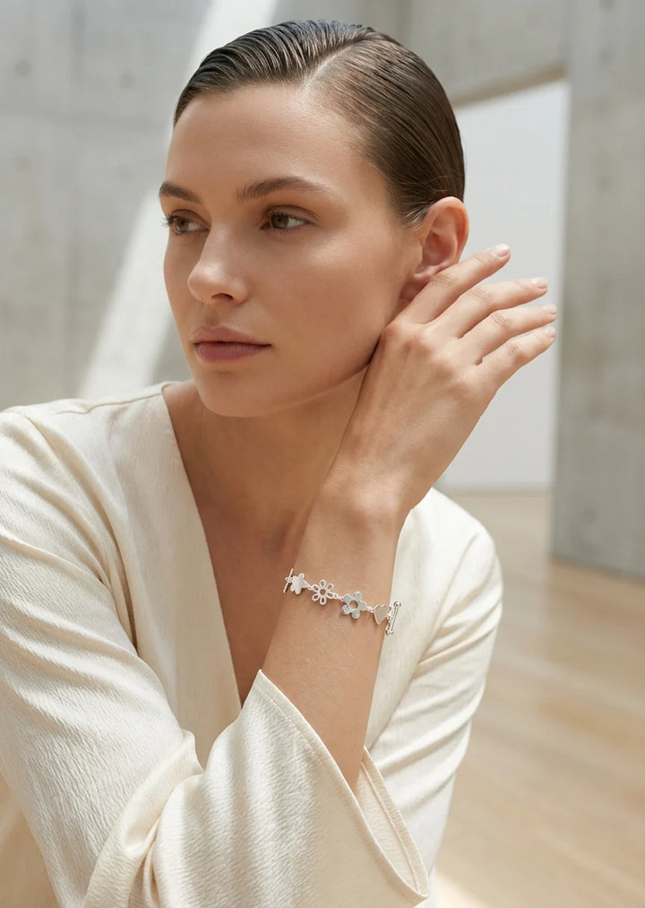 Silver Daisy T-Bar Bracelet