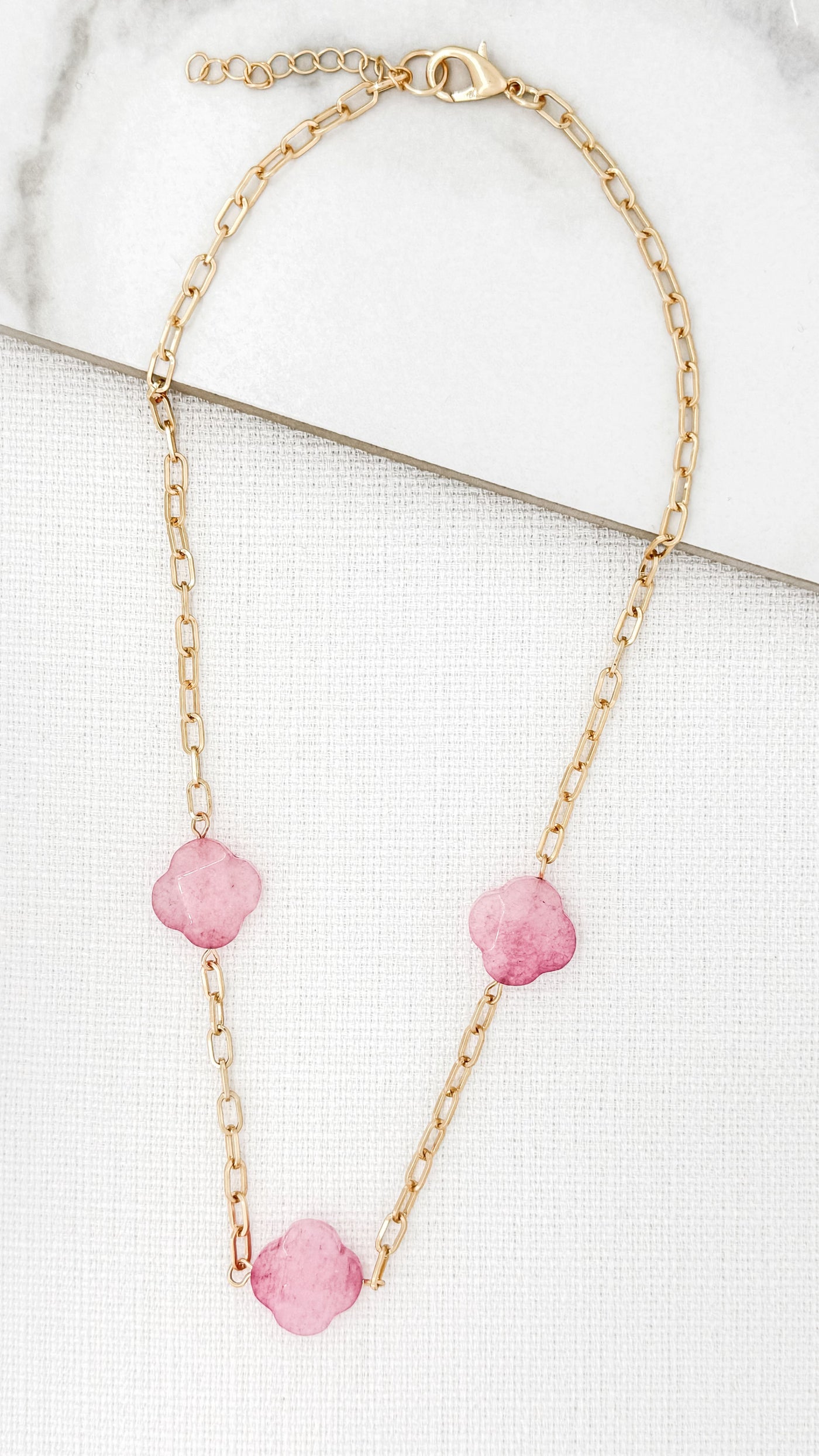 Pink Stone Clover Short Necklace