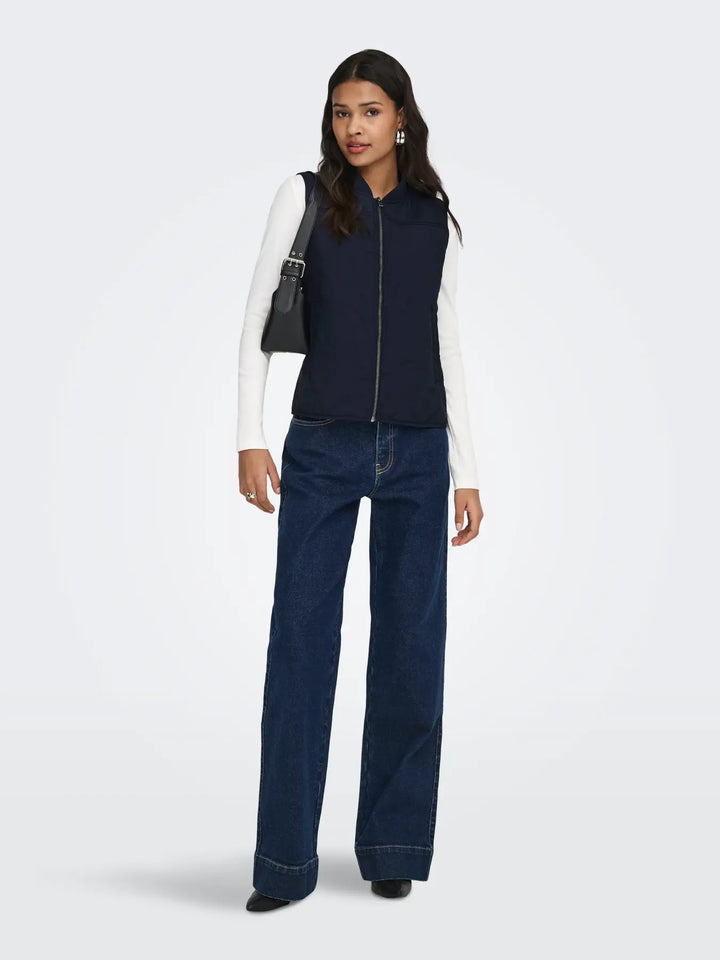 JDY Navy Raya Quilted Gilet