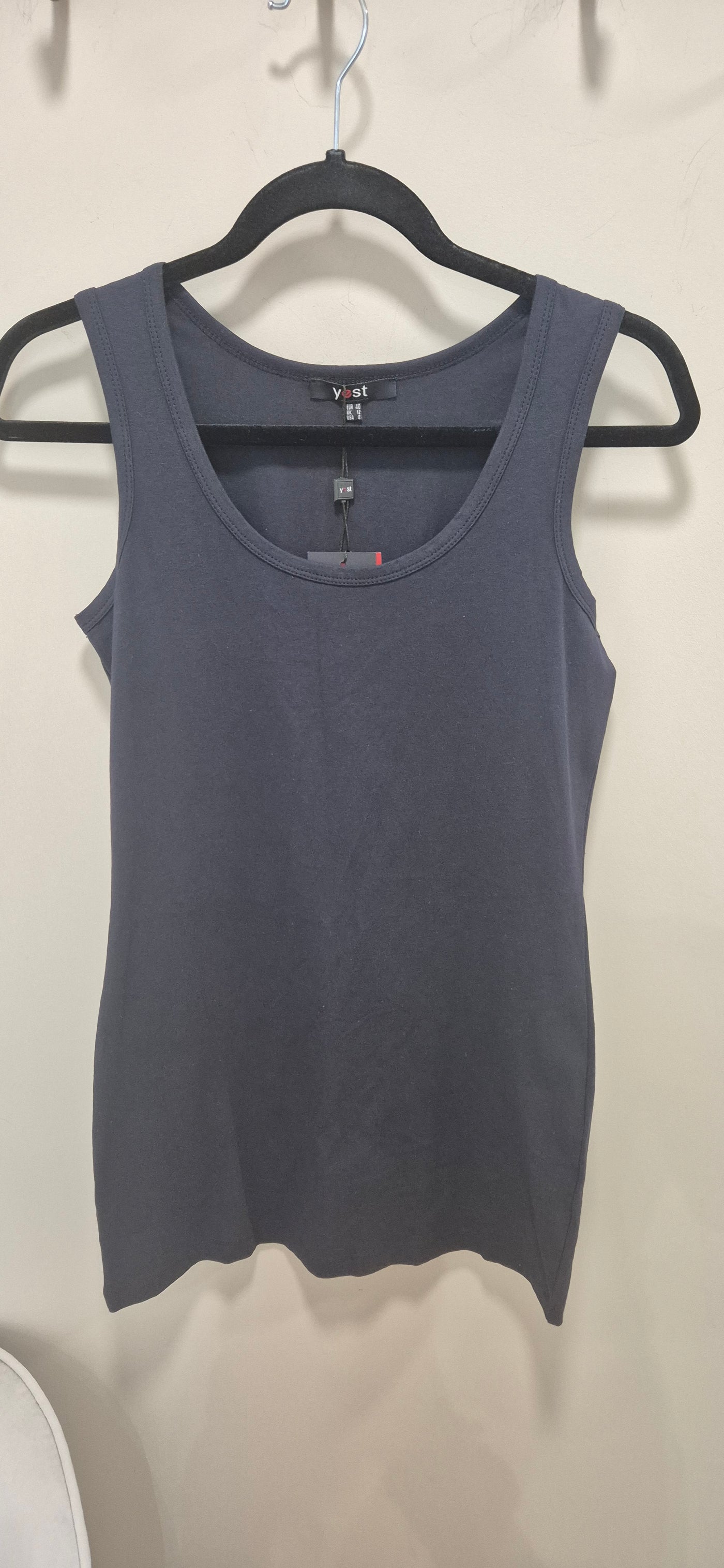Yest Navy Longline Yamin Vest Top