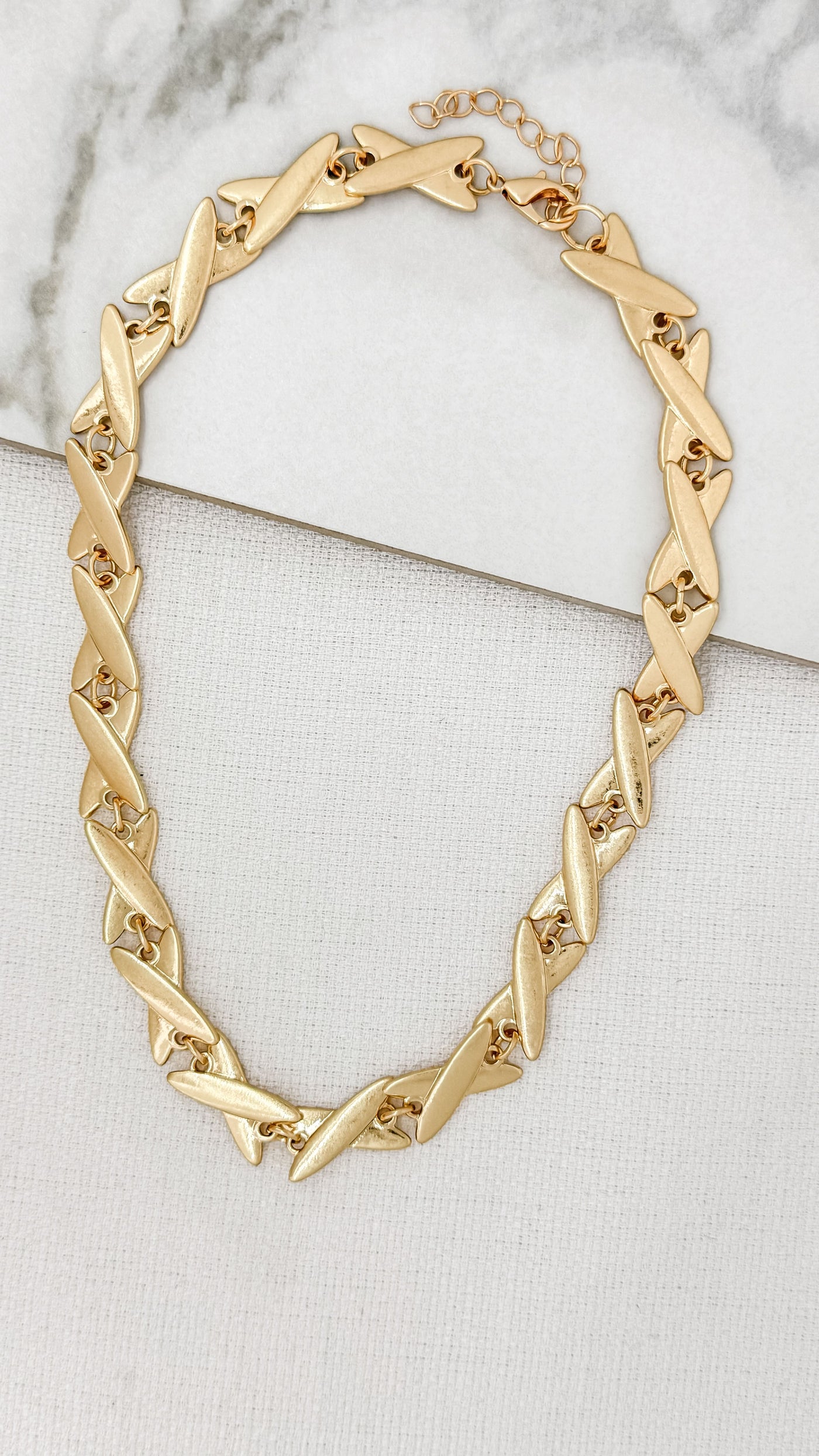 Gold Cross Link Short Necklace