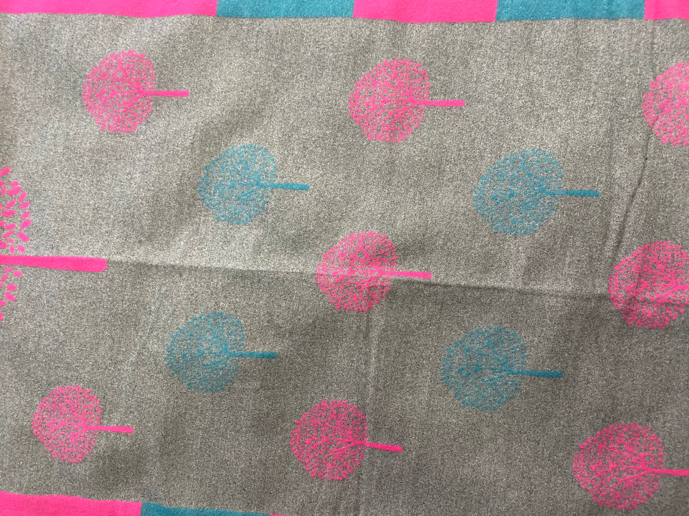 Zelly Grey, Pink & Teal Tree Wrap